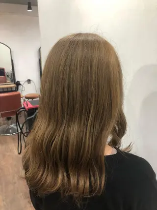 ロング カラー 脇谷 拓弥のヘアスタイル