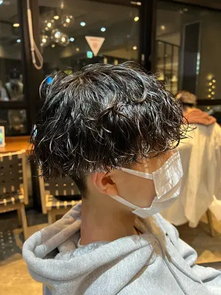 ショート パーマ メンズ 波巻きスパイラルパー マ/シャドウパーマ駿のヘアスタイル