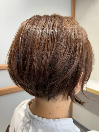 ショート 小松 真唯子のヘアスタイル