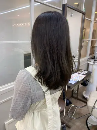 カラー ハセガワ レナのヘアスタイル