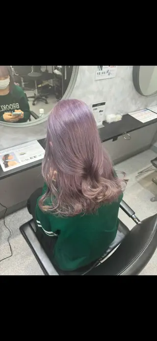 セミロング 👑ツヤブリーチ特化 👑おうた👑のヘアスタイル