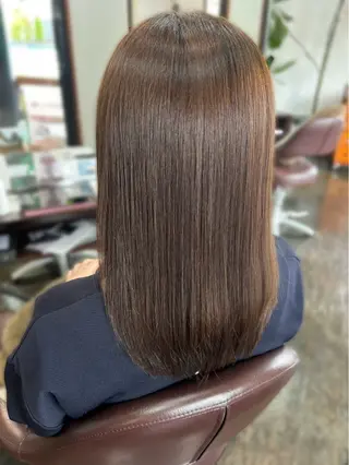 セミロング カラー 康本将輝 ♦️髪質改善♦️のヘアスタイル