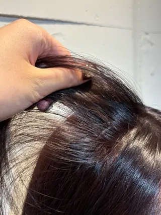 カラー 岩崎 優のヘアスタイル