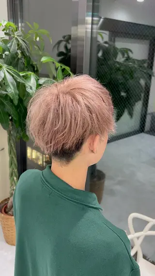 カラー メンズ ブリーチなしの達人 🌈KAITOのヘアスタイル