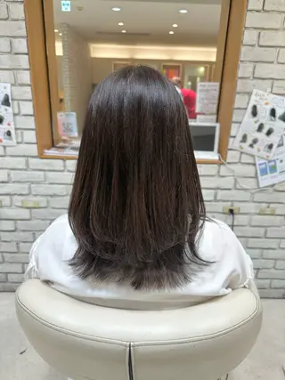 セミロング 梅本 夢香のヘアスタイル
