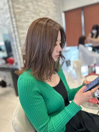 ミディアム カラー カラーと言ったら SAWARAのヘアスタイル