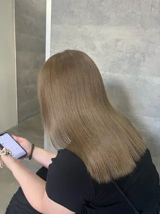 セミロング カラー 難波/ハイトーン 🦋AOI🦋のヘアスタイル