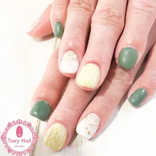 ネイル tiarynail K K🐼のネイルデザイン