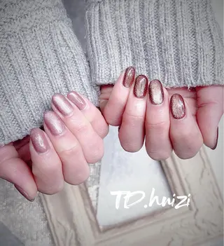 ミディアム めぐみのネイルサロン スタッフ練習のネイルデザイン