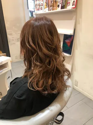 ロング 阪上 沙織のヘアスタイル