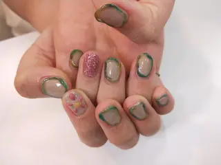ネイル はばすみれ🎀ﾈｲﾙ 光ﾌｪｲｼｬﾙ ﾍｱのネイルデザイン