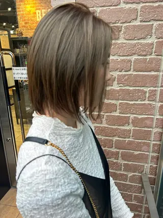 ミディアム 久木原 ゆりのヘアスタイル