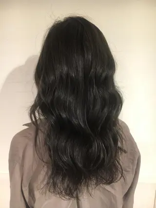 ミディアム カラー 野崎 ひかりのヘアスタイル