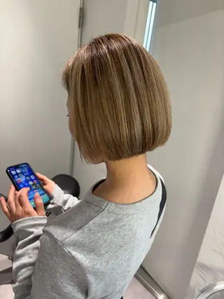 ショート カラー PARK by CREAM所属・松井那津子 /ハイライトブリーチのヘアスタイル