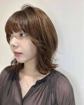 ミディアム ウラノ ソウシのヘアスタイル