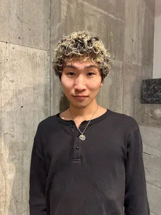 ミディアム パーマ メンズ 渋谷　無料カット /コウシロウのヘアスタイル
