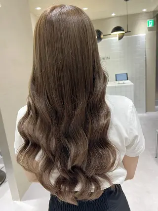 ロング カラー ヘアアレンジ 新宿color🐝 AYAKA🌈💖のヘアスタイル