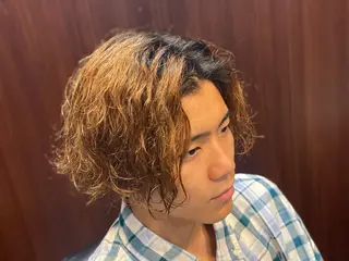 ショート パーマ メンズ 浅見 天翔のヘアスタイル