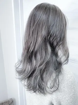 ミディアム カラー BOX mico.のヘアスタイル