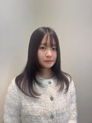 セミロング 堀越 美羽のヘアスタイル