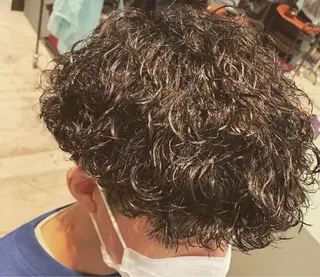 ミディアム パーマ メンズ メンズスタイル 櫻井康太のヘアスタイル