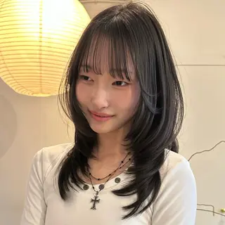 セミロング 🌹ハッシュカット、 レイヤー韓国ヘア🌹のヘアスタイル