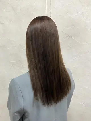 セミロング 小顔ショート/透明感 カラー/チサトのヘアスタイル