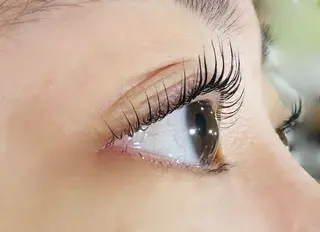 マツエク・マツパ akari 💡のマツエク・マツパデザイン