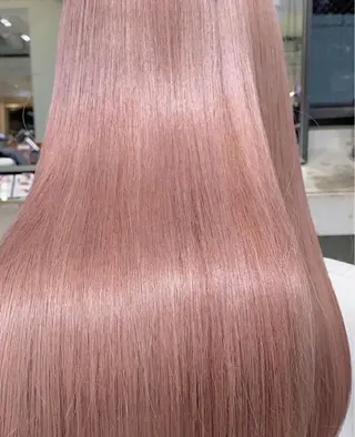 ロング 岡本 健秀のヘアスタイル