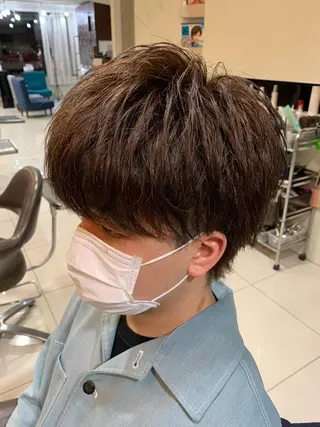 メンズ 🦄ハイトーンカラー 🦄まるおしょうのヘアスタイル