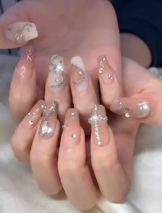 ネイル マツエク・マツパ アイブロウ Nail&eye Belire 新宿のネイルデザイン