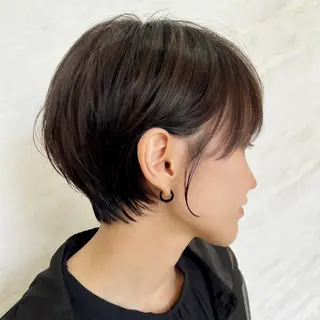 ショート カラー 顔周りカット/透明感 カラー🤍大塚蛍のヘアスタイル