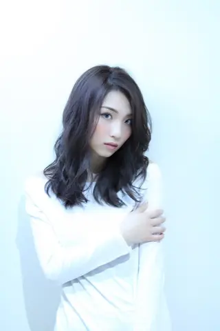 セミロング カラー パーマ 及川 翔のヘアスタイル