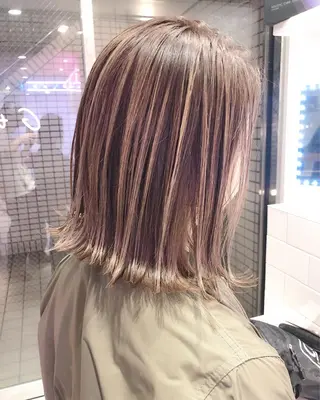 ミディアム カラー ヘアアレンジ 透明感カラー× レイヤーカット✨高梨のヘアスタイル