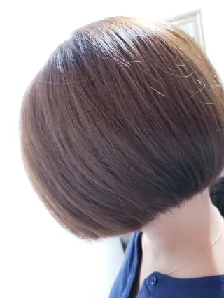 カラー ミディアム 饒平名 知也のヘアスタイル