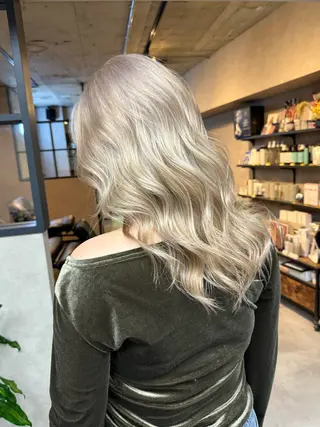 セミロング カラー SUNNY ななのヘアスタイル