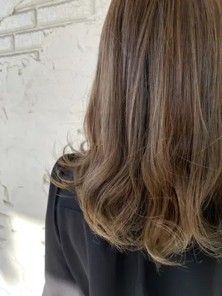 セミロング カラー 【髪質改善】 夏目結以のヘアスタイル