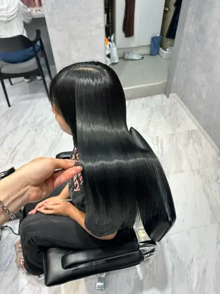 ロング 10月限定モニター 髪質改善美髪矯正のヘアスタイル