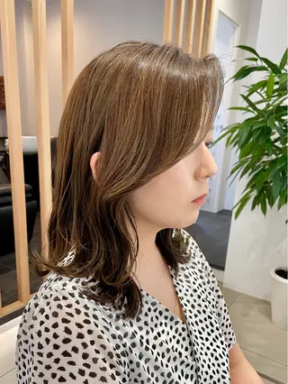 ミディアム JIAKI 似合わせカットのヘアスタイル