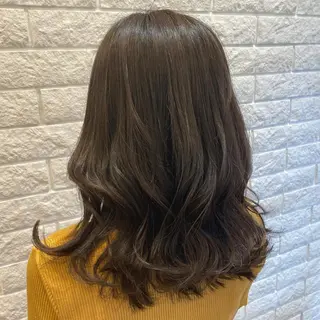セミロング カラー 艶感🫧透明感カラー YUKARIのヘアスタイル