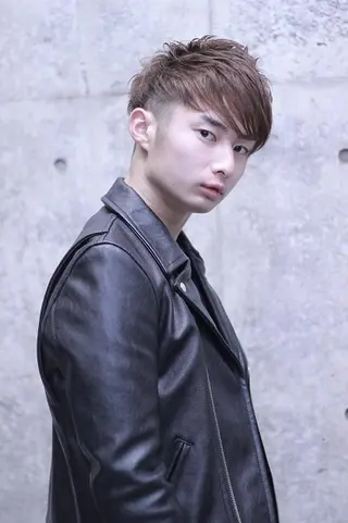 ショート メンズ 及川 光のヘアスタイル
