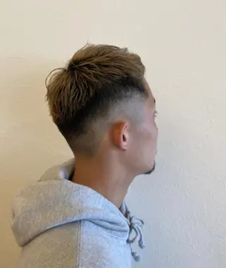 ショート 杉田 健太のヘアスタイル