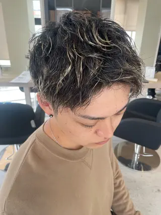 ショート カラー パーマ メンズ AKI 🐉のヘアスタイル