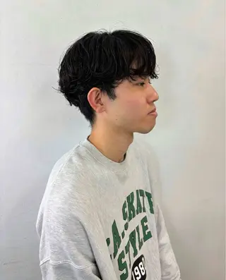 ショート パーマ メンズ 栗崎 菜弥のヘアスタイル