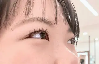 マツエク・マツパ 韓国エクステ／羽エク ダブルスキル💛のヘアスタイル