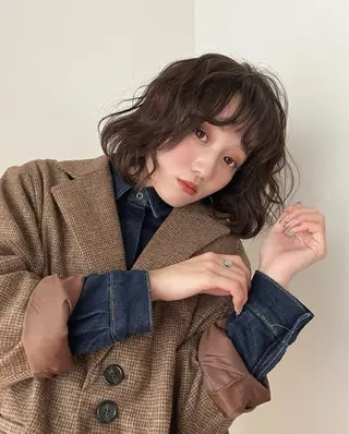 ミディアム 義本 風佳のヘアスタイル