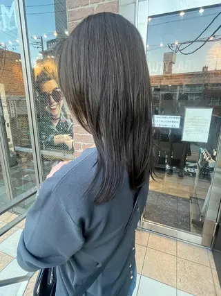 セミロング カラー パーマ ヘアアレンジ メンズ キッズ ネイル マツエク・マツパ アイブロウ 久木原 ゆりのヘアスタイル