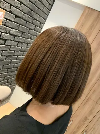 ショート カラー コンドウ サラのヘアスタイル