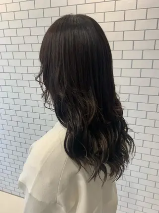 セミロング EARTH  紫竹山 🦋本間未来🦋のヘアスタイル