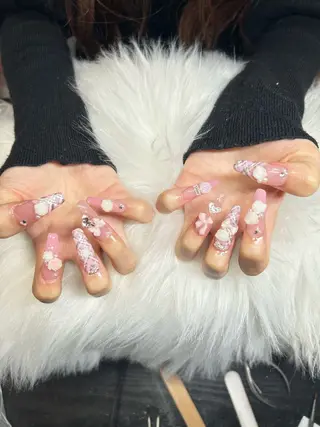 ネイル Queen Nail 柏店　クイーンネイルのネイルデザイン